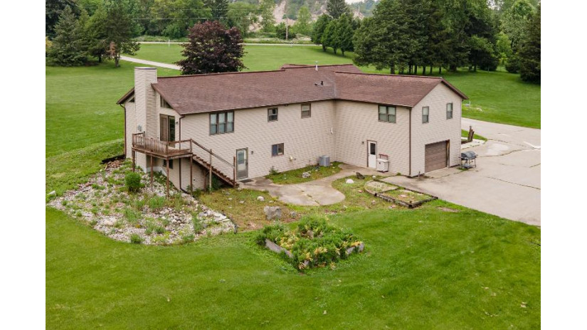 N7329 Highview Rd N7333 Rhine, WI 53073 by Pleasant View Realty, LLC $1,450,000