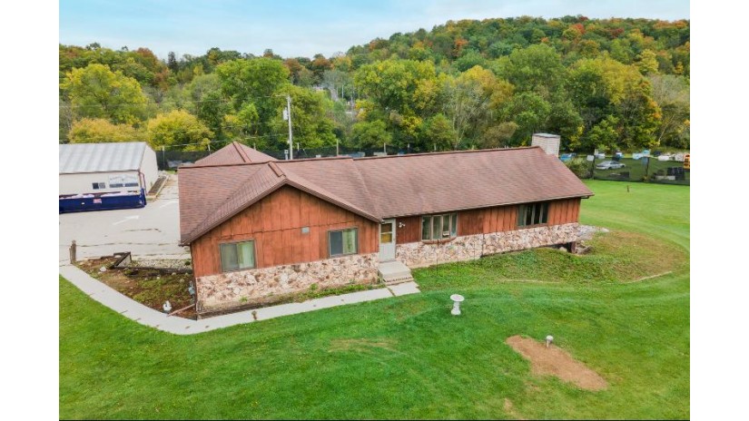 N7329 Highview Rd N7333 Rhine, WI 53073 by Pleasant View Realty, LLC $1,450,000