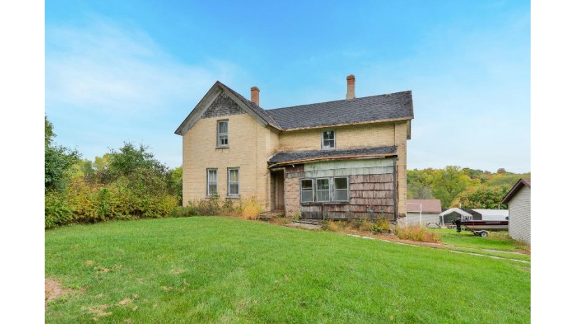 N7329 Highview Rd N7333 Rhine, WI 53073 by Pleasant View Realty, LLC $1,450,000