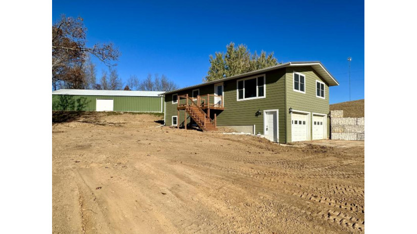 N18218 Kopp Rd Trempealeau, WI 54630 by @properties La Crosse $339,900