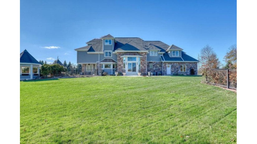 W311N6886 Club Cir W Merton, WI 53029 by The Real Estate Company Lake & Country $1,285,000