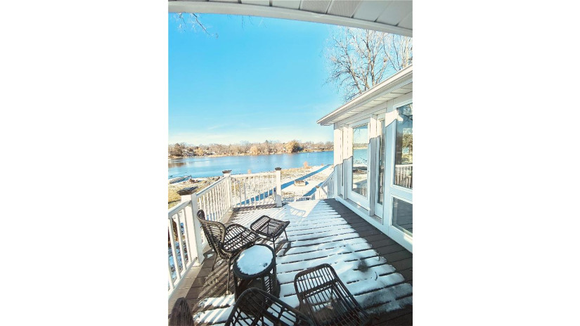 24722 84th St Salem Lakes, WI 53168 by Berkshire Hathaway Home Services Epic Real Estate $1,100,000