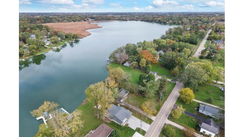 24722 84th St Salem Lakes, WI 53168 by Berkshire Hathaway Home Services Epic Real Estate $1,100,000