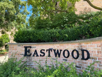 1906 E Shorewood Blvd 261, Shorewood, WI 53211-2543