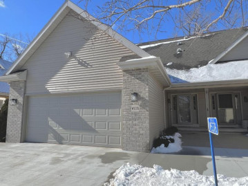 W5376 Martin Ln, Fond Du Lac, WI 54935-2729