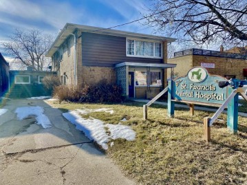 3805 S Kinnickinnic Ave, Saint Francis, WI 53235