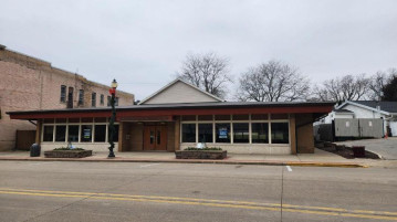 111 N Main St, Mayville, WI 53050