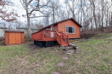 8909 279th Ave, Salem Lakes, WI 53168