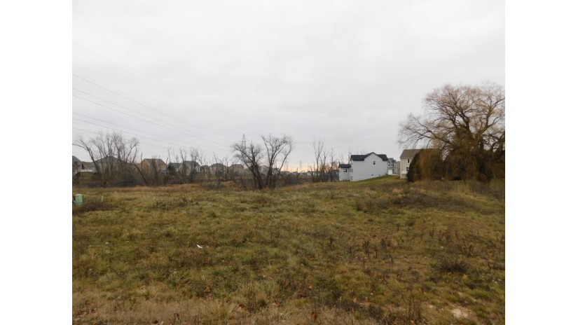 LT120 Falls Rd Grafton, WI 53024 by Hollrith Realty, Inc $99,000