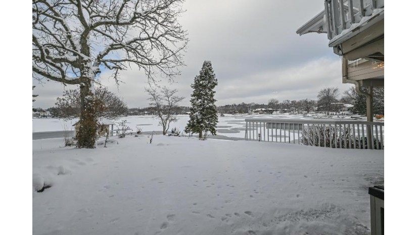 S68W18118 Island Dr Muskego, WI 53150 by The Stefaniak Group, LLC $1,395,000