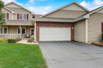 310 Amber Dr, Whitewater, WI 53190