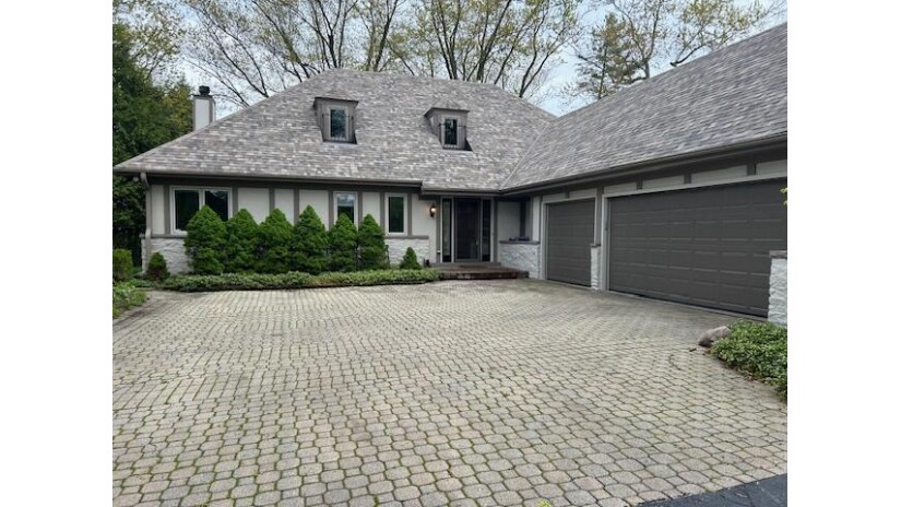 13518 N Lakewood Dr Mequon, WI 53097 by Compass RE WI-Northshore $954,000