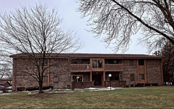 3818 Cheyenne Ct G, Caledonia, WI 53404-1456