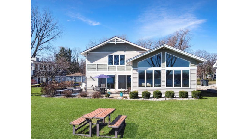 W5369 Baywood Dr La Grange, WI 53121 by @properties $2,199,700