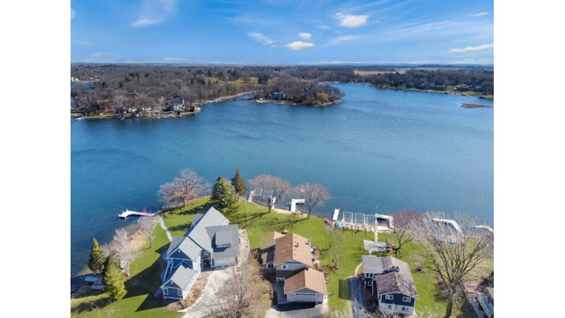 W5369 Baywood Dr La Grange, WI 53121 by @properties $2,199,700