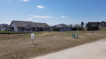 W208N16285 Renee Way LT2, Jackson, WI 53037-8946