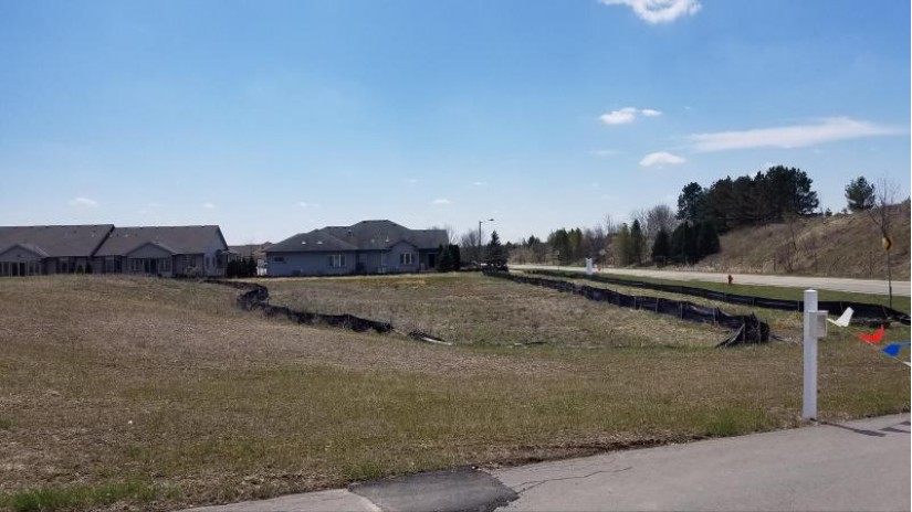 W208N16295 Renee Way LT4 Jackson, WI 53037 by Cobblestone Builders $89,500