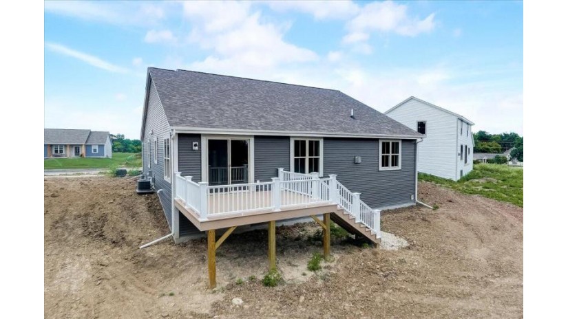 N174W20564 Laurel Springs Cir Jackson, WI 53037 by Bielinski Homes, Inc. $524,900