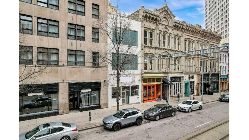 730 N Milwaukee St Milwaukee, WI 53202 by Compass RE WI-Northshore $1,500,000