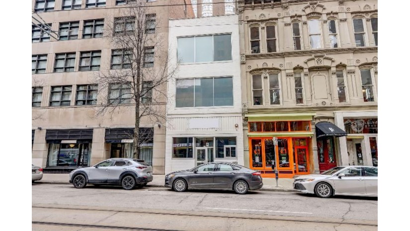 730 N Milwaukee St Milwaukee, WI 53202 by Compass RE WI-Northshore $1,500,000