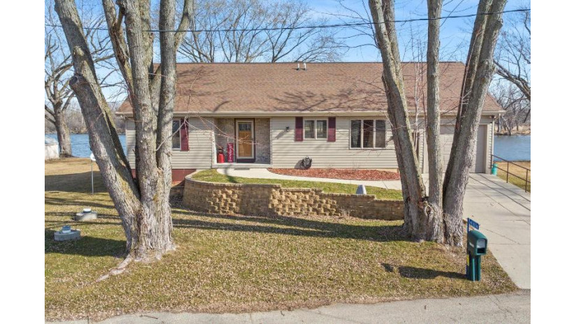 N2094 Vets Ln Fort Atkinson, WI 53538 by Coldwell Banker Real Estate Group - 262-348-1100 $569,900