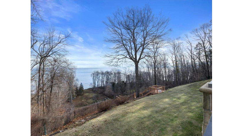 1460 E Bay Point Rd Bayside, WI 53217 by Powers Realty Group - suzanne@powersrealty.com $1,999,900