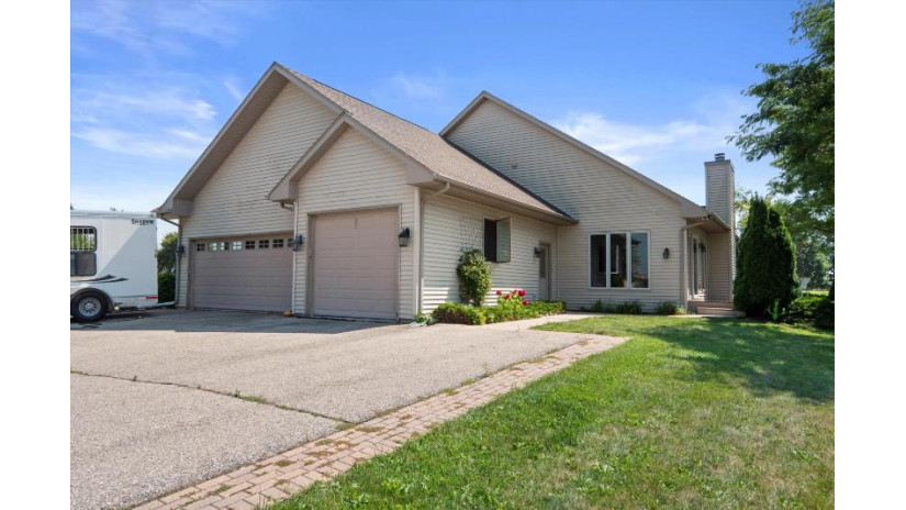 N5117 Brookwood Ln Lafayette, WI 53121 by Century 21 Affiliated $774,900