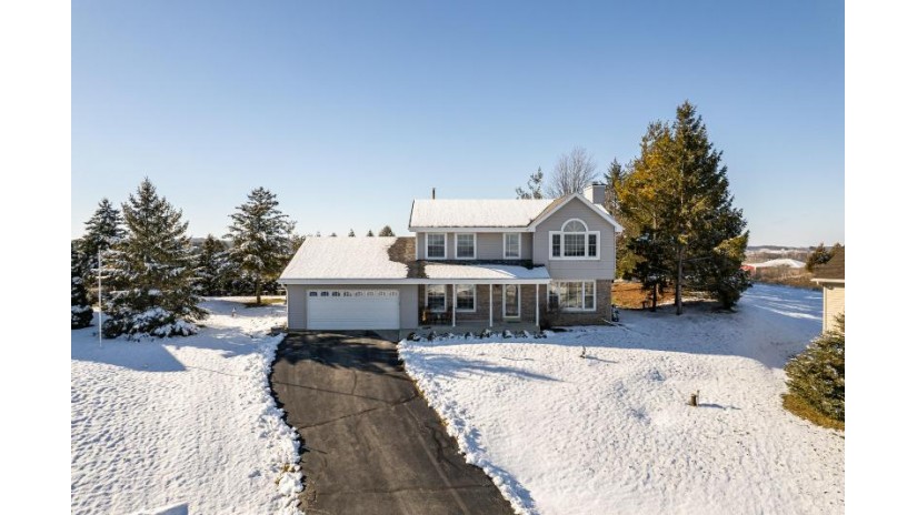 W4742 Scott Ln Lebanon, WI 53047 by Realty Executives Platinum - 920-539-5392 $419,900