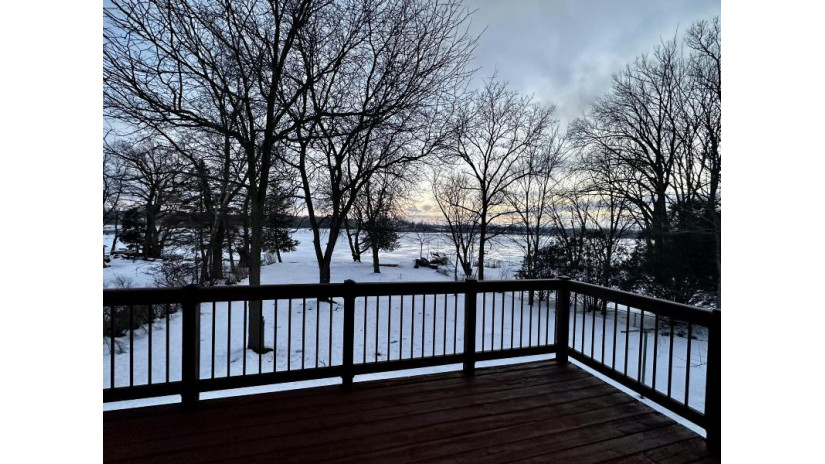 2997 Smith Lake Rd Barton, WI 53090 by Berkshire Hathaway HomeServices Metro Realty $525,000