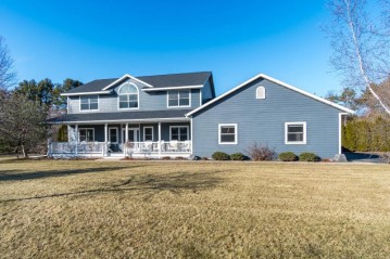 W25190 Quarter Horse Ln, Trempealeau, WI 54661