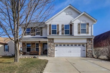 2701 Eagles Ct, West Bend, WI 53095-7836