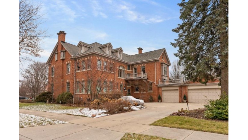 3005 E Kenwood Blvd Milwaukee, WI 53211 by Keller Williams Realty-Milwaukee North Shore $1,975,000