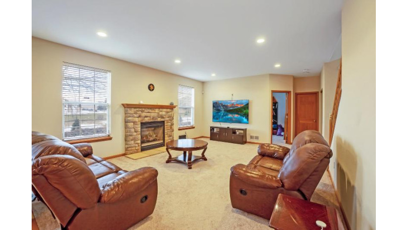 W244N5617 Quail Run Ct Sussex, WI 53089 by Lake Country Flat Fee $579,900