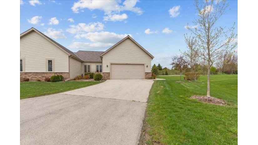 W206N16170 Stonebrook Dr 12 Jackson, WI 53037 by Hanson & Co. Real Estate $359,900