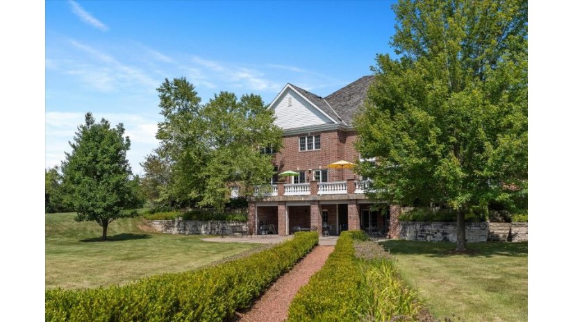 10425 W Hawthorne Rd Mequon, WI 53097 by Coldwell Banker Realty $1,789,000