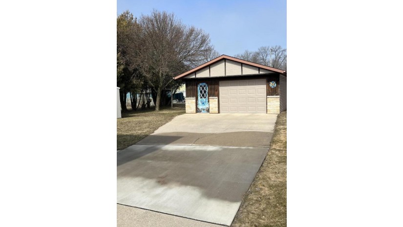 2720 12th St Two Rivers, WI 54241 by Action Realty $159,000