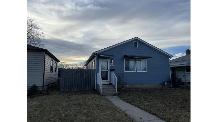 3835 S 17th St Milwaukee, WI 53221 by Lyon Realty, LLC - Milwaukee $289,900