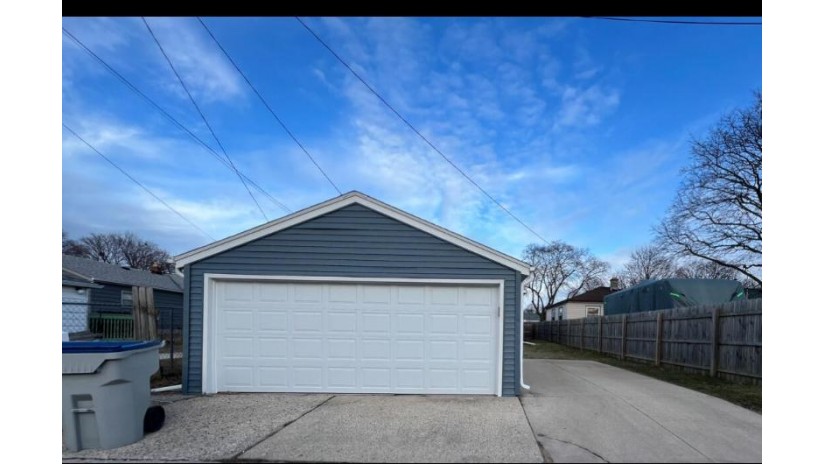 3835 S 17th St Milwaukee, WI 53221 by Lyon Realty, LLC - Milwaukee $289,900