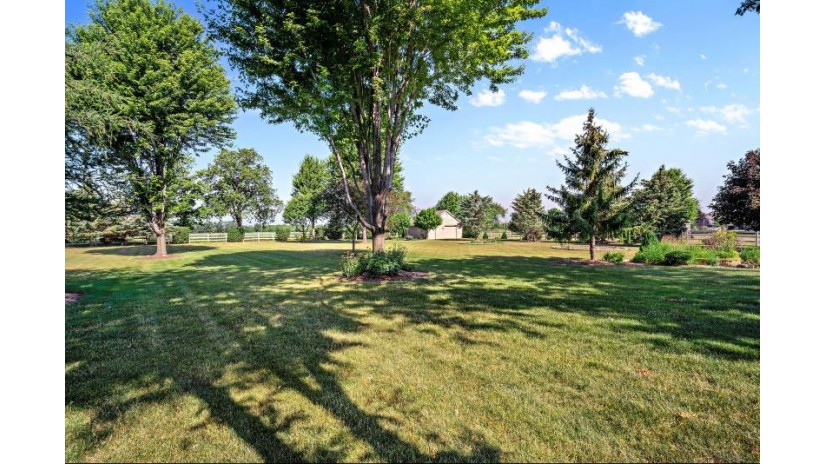 4320 Buckey St Waterford, WI 53120 by Lightning Realty LLC $749,900