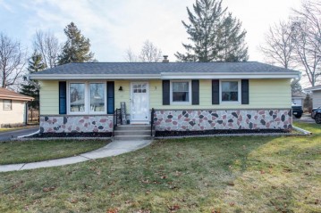 315 E Susan Dr, Oak Creek, WI 53154