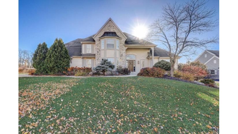 205 Kestrel Way Hartland, WI 53029 by Kings Way Realty, LLC $1,225,000