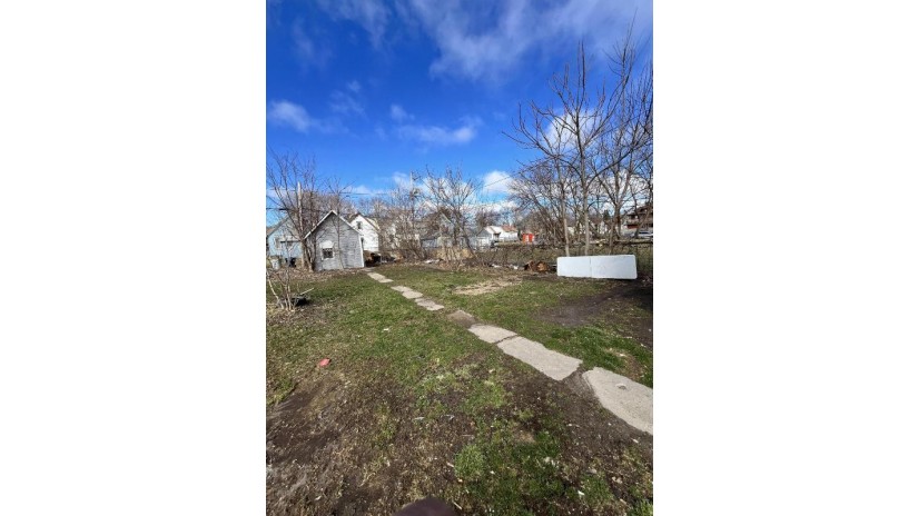 2435 N 15th St Milwaukee, WI 53206 by Milwaukee's Best Real Estate Services LLC $130,000