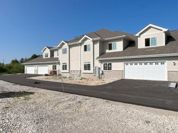 1625 Grey Fox Trl C, Mukwonago, WI 53149