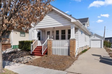 2314 De Koven Ave, Racine, WI 53403-2404