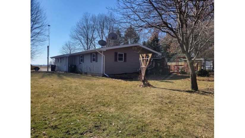 W7696 County Road B - Beaver Dam, WI 53916 by Century 21 Endeavor $364,000