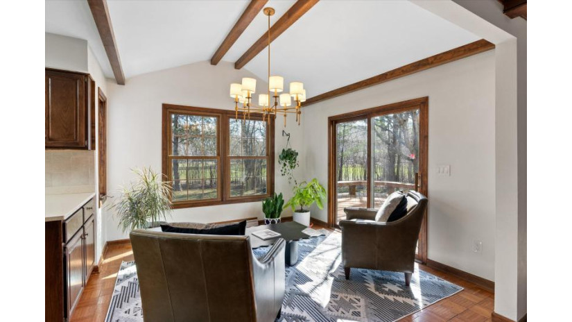 427 W Zedler Ln Mequon, WI 53092 by LaGalbo Realty, LLC. - 414-333-4724 $749,900