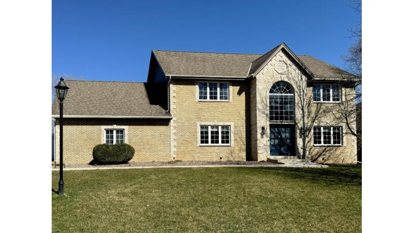 N54W16164 Westwind Dr Menomonee Falls, WI 53051 by EXIT Realty Horizons-Lake Country $669,900
