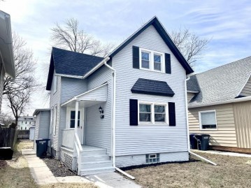 1135 Logan Ave, Sheboygan, WI 53083-4856