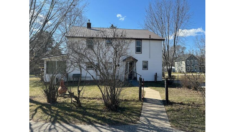 11742 King St Trempealeau, WI 54661 by Assist 2 Sell Premium Choice Realty, LLC $149,900