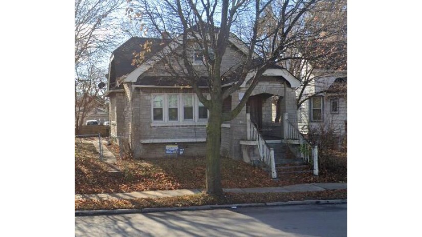 623 W Capitol Dr Milwaukee, WI 53212 by VERA Residential Real Estate LLC $129,900